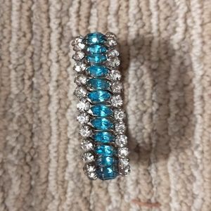 Vintage Blue and White Strech Bracelet